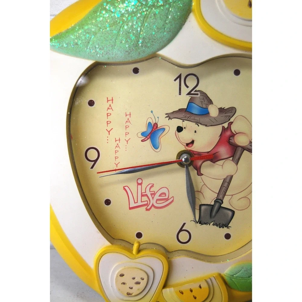 Winnie the Pooh wall clock Apple‎ shaped 